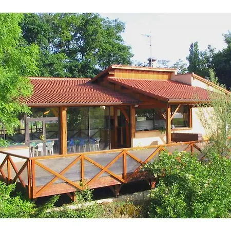 Camping Ile Du Pont *** Camping Mirande (Gers)